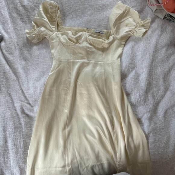 WeWoreWhat Puff Sleeve Midi Dress - Champagne - Picture 3 of 5